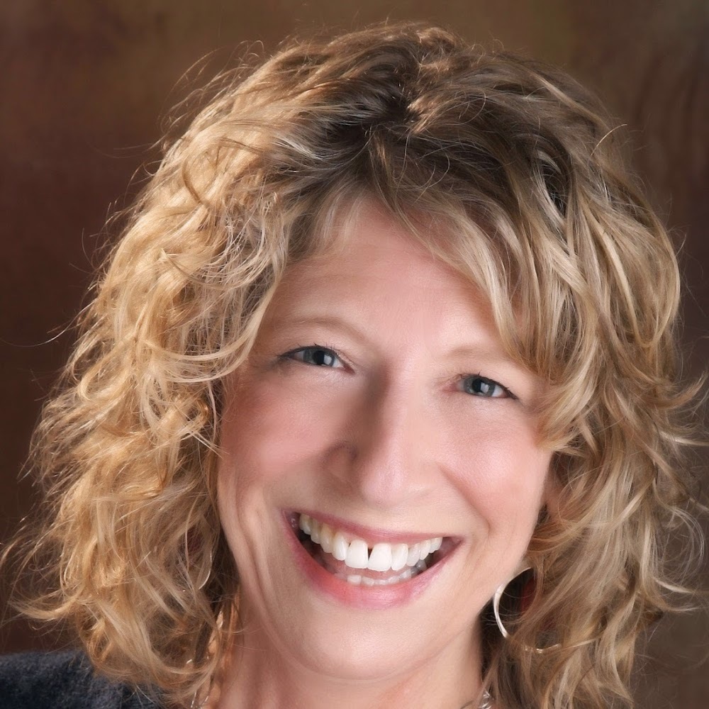 Meet your Posher, Deborah